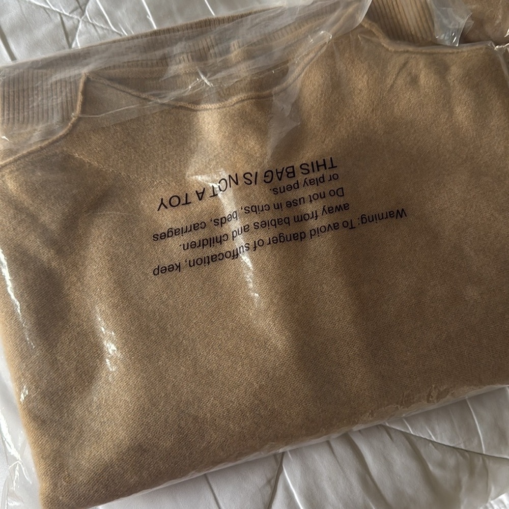 NWT Anthropologie The Alani Cashmere Mock-Neck Sweater by Pilcro Sand Dollar Tan - Picture 9 of 9